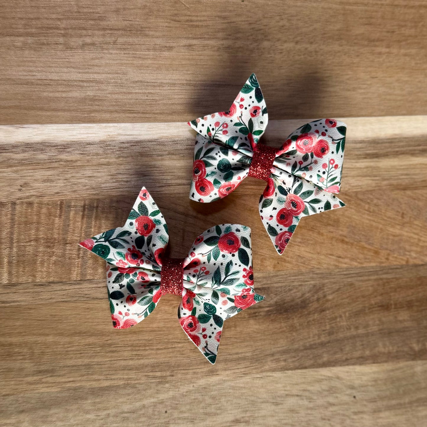 Peonies & Holly - Emery Piggies