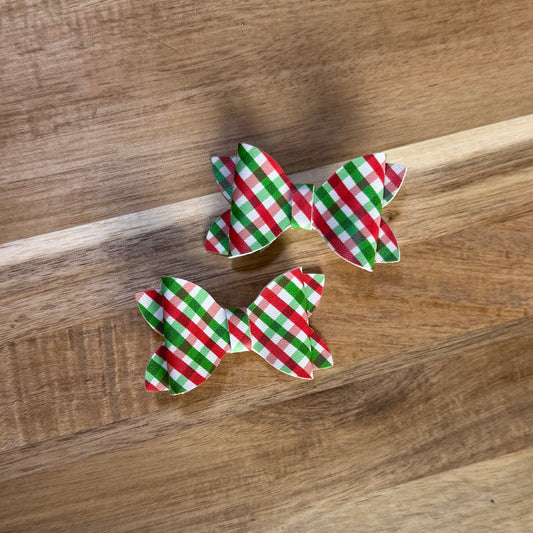 Diagonal Christmas Gingham - Henslie Piggies